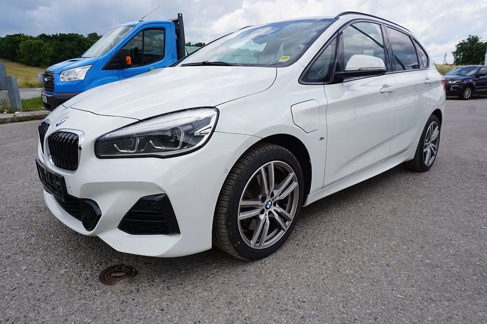 BMW 225 2er-Reihe Active T. Allrad Hybrid (F45)  PHEV i... Weiß - 2