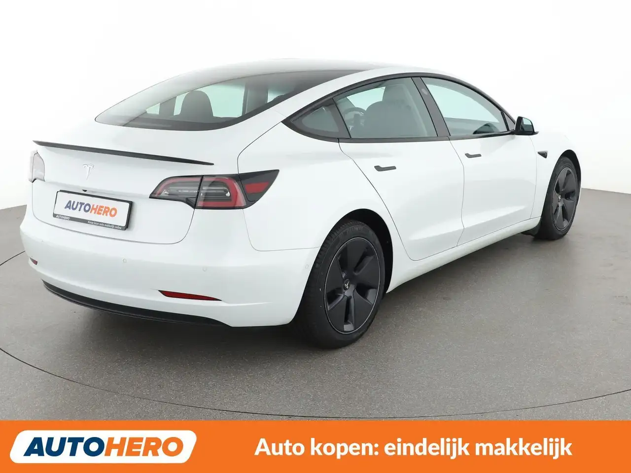 Tesla Model 3 Standard Range Plus, миниатюра 7