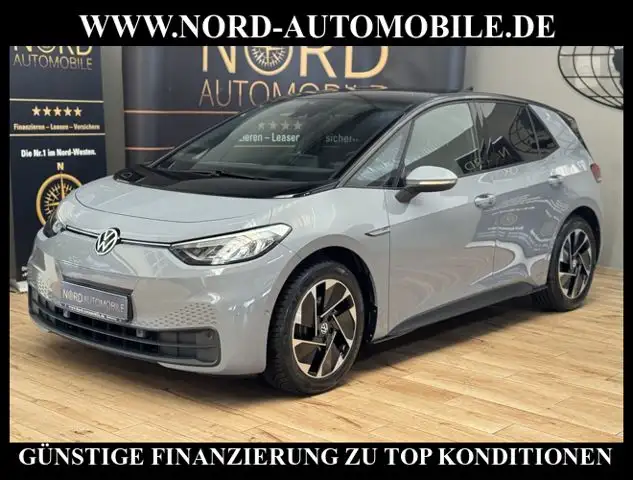 Volkswagen Id.3 view 6