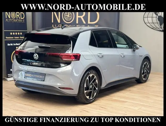 Volkswagen Id.3 view 11