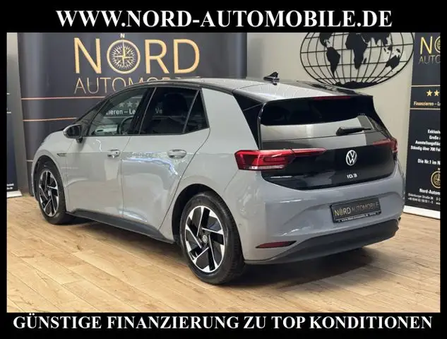 Volkswagen Id.3 view 9