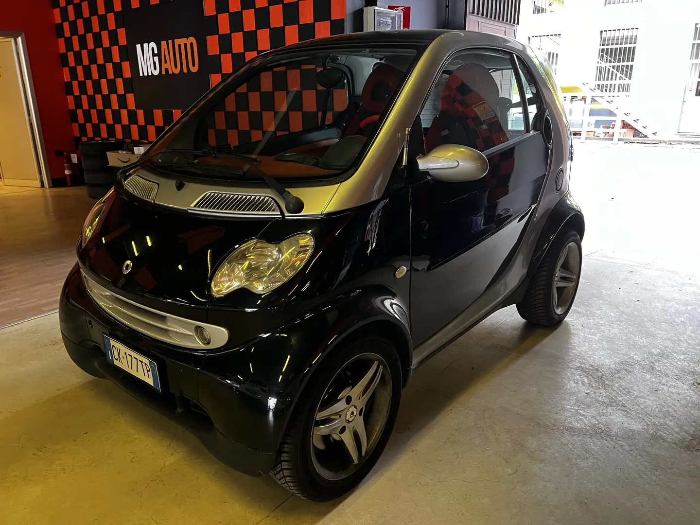 smart forTwo Fortwo 0.7 Smart Pulse 61cv MOTORE NUOVO 5000 KM!! Negro - 1