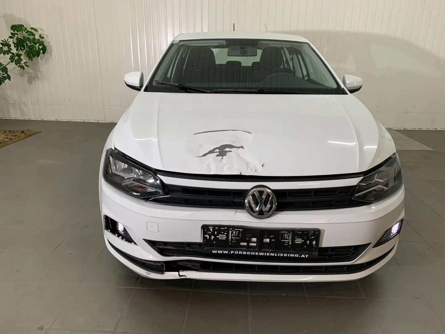 Volkswagen Polo 1.0 Fahrbereit Weiß - 2