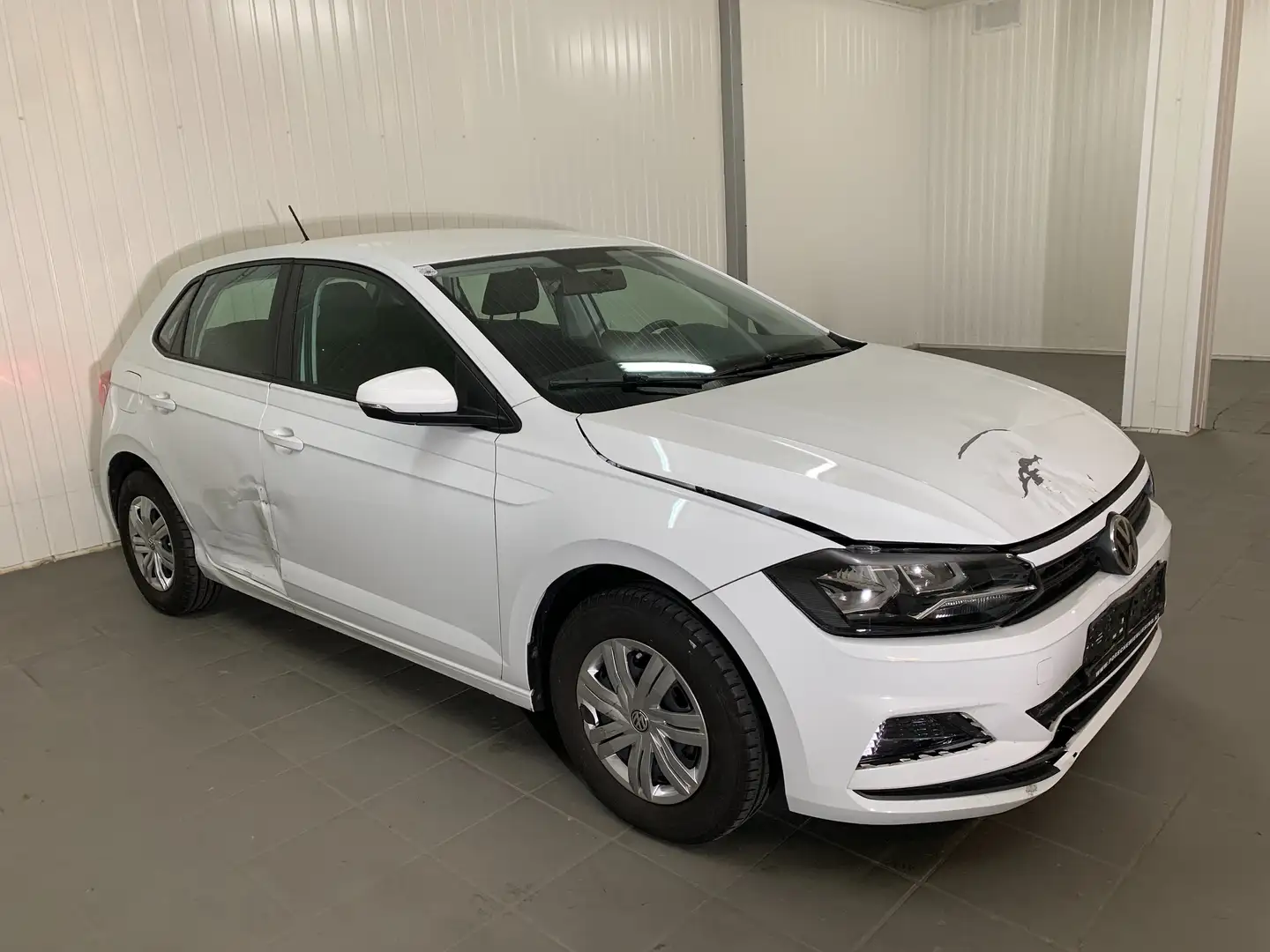 Volkswagen Polo 1.0 Fahrbereit Weiß - 1