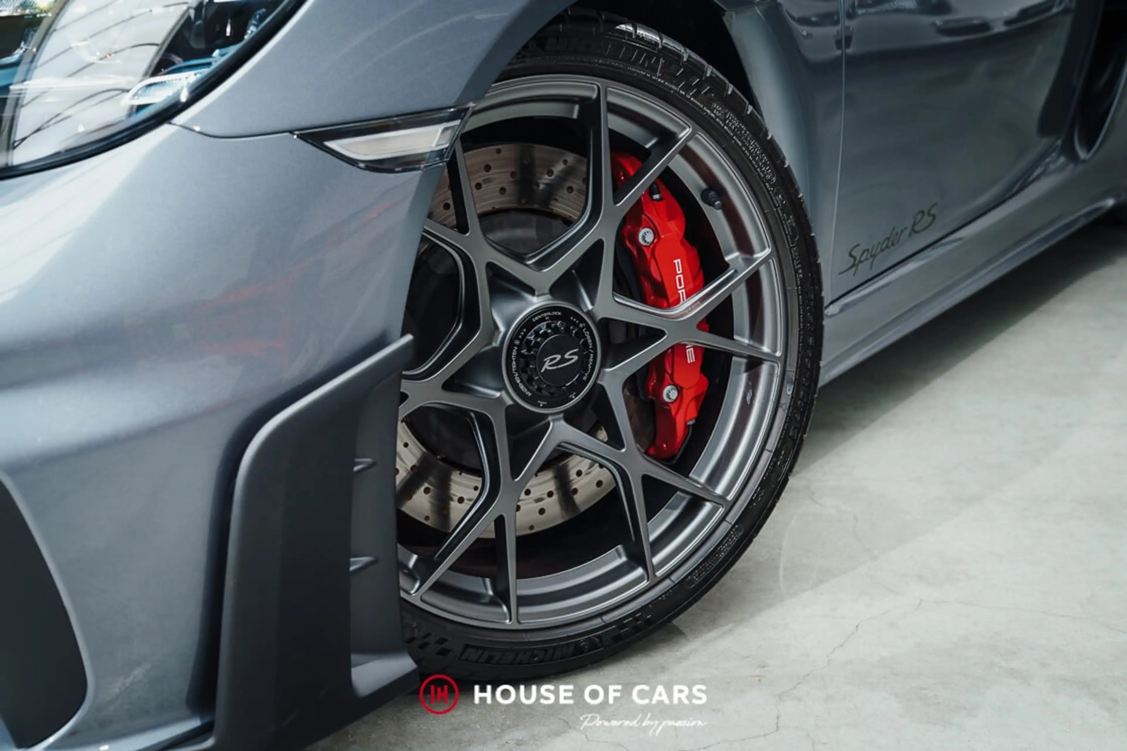 Porsche 718 Spyder RS WEISSACH PACKAGE AS NEW - 21% VAT — photo 11