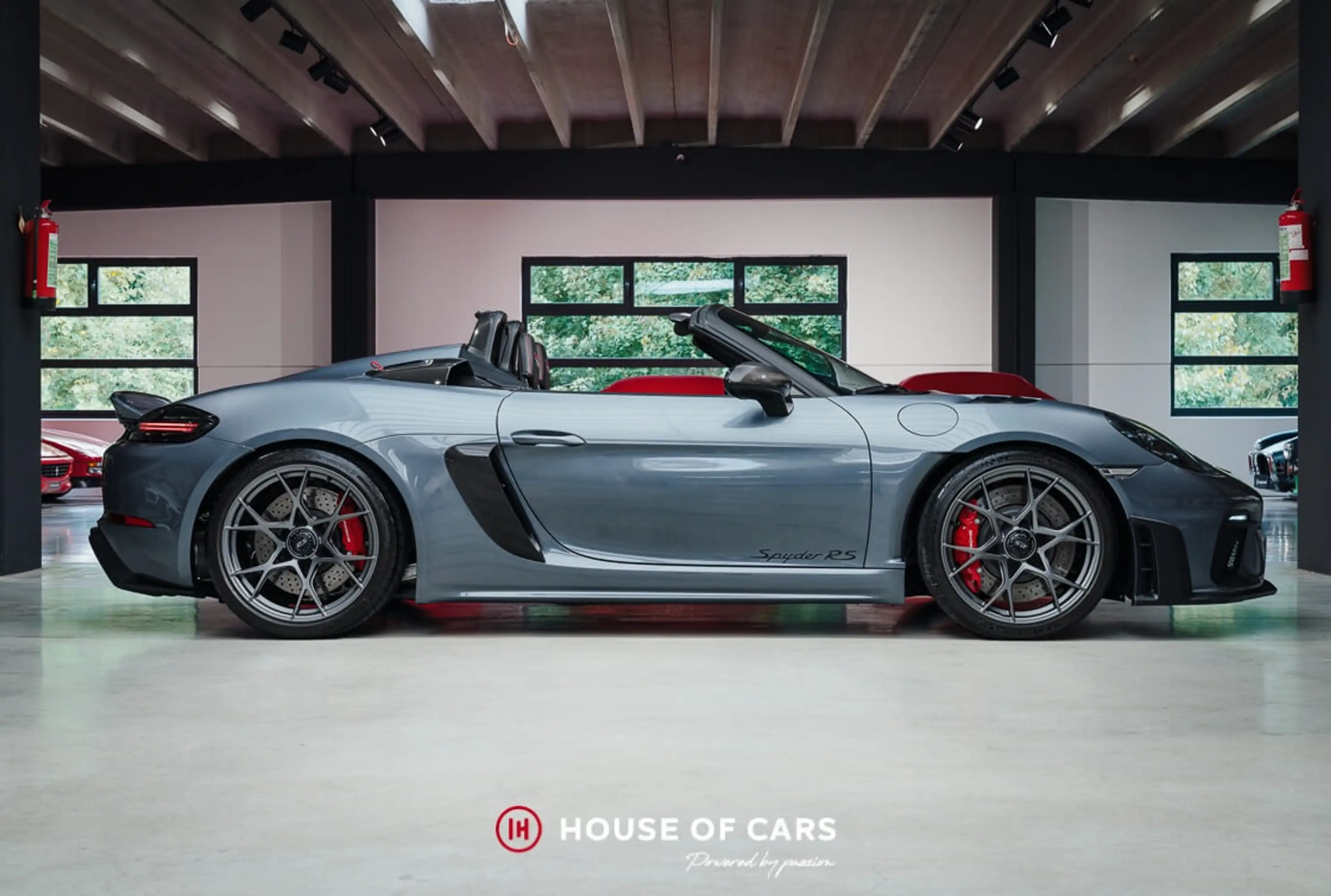 Porsche 718 Spyder RS WEISSACH PACKAGE AS NEW - 21% VAT — photo 5