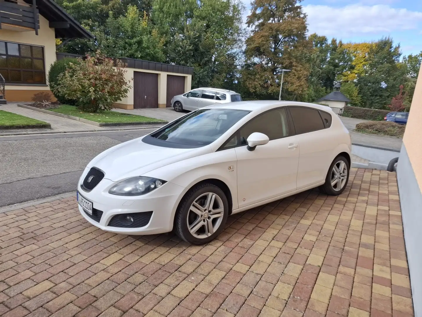 SEAT Leon Style Copa Weiß - 1