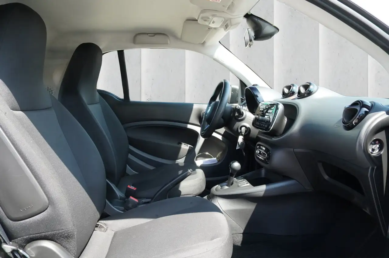 smart forTwo 2021 — фото 10