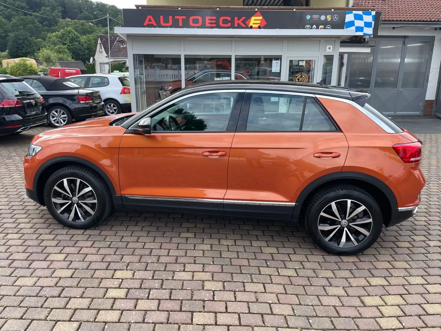 Volkswagen T-Roc Style Navi,AHK, ACA,Spurassisten,RCD,PDC Orange - 1