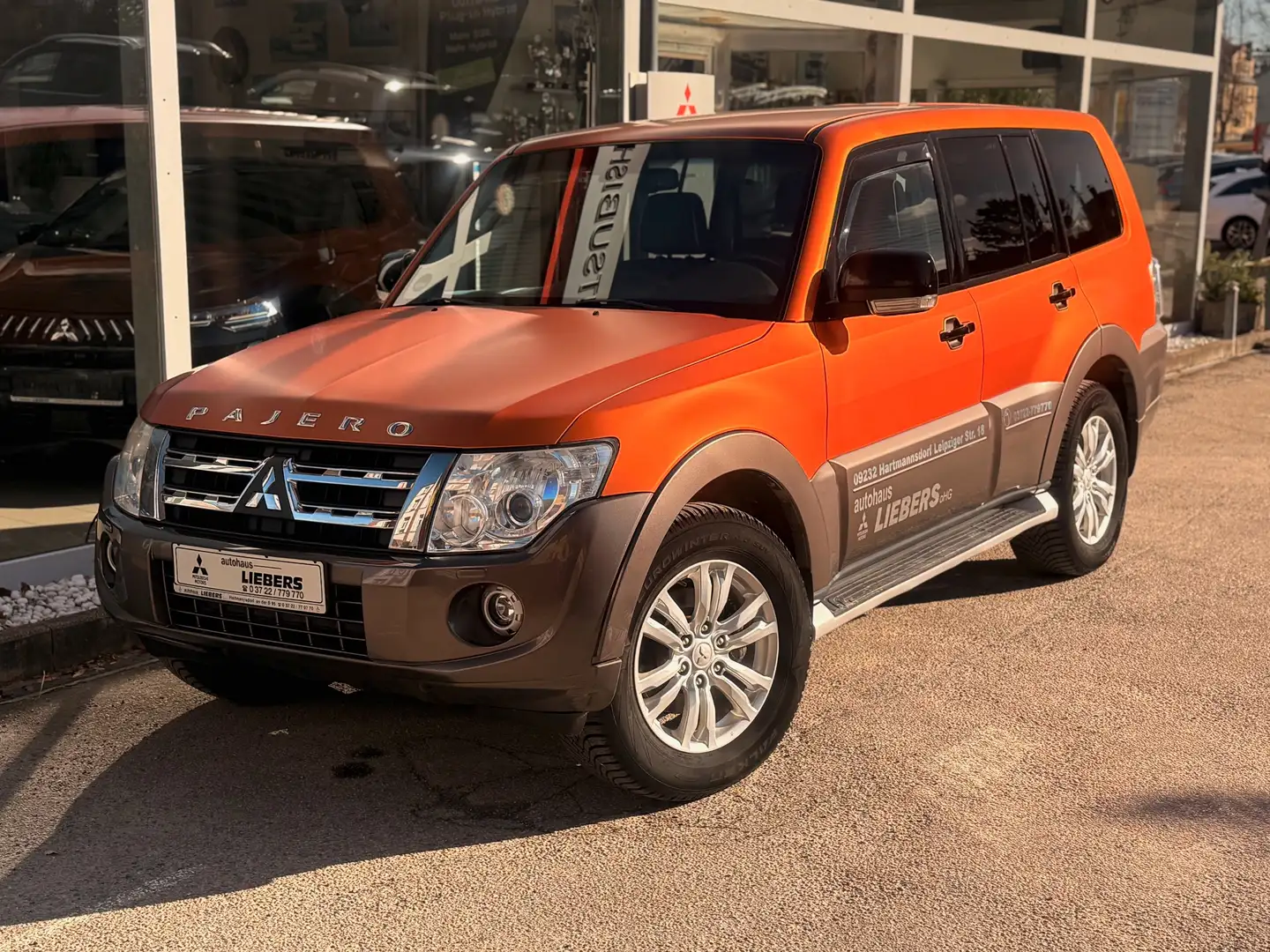 Mitsubishi Pajero 5-T 3.2 DI-D Intense AT #Xenon+SHZ+RFK# Orange - 1