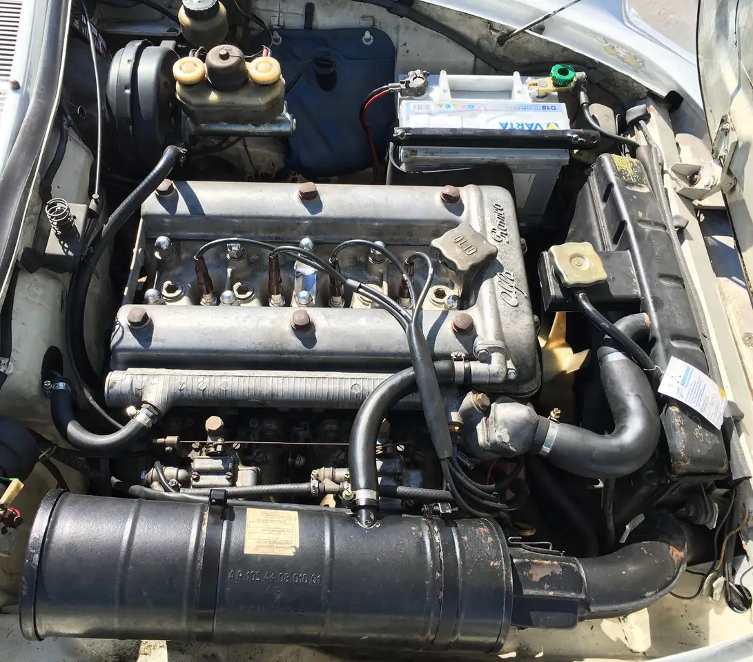 Alfa Romeo Spider Fastback Junior mit 2L-Motor, foto 3
