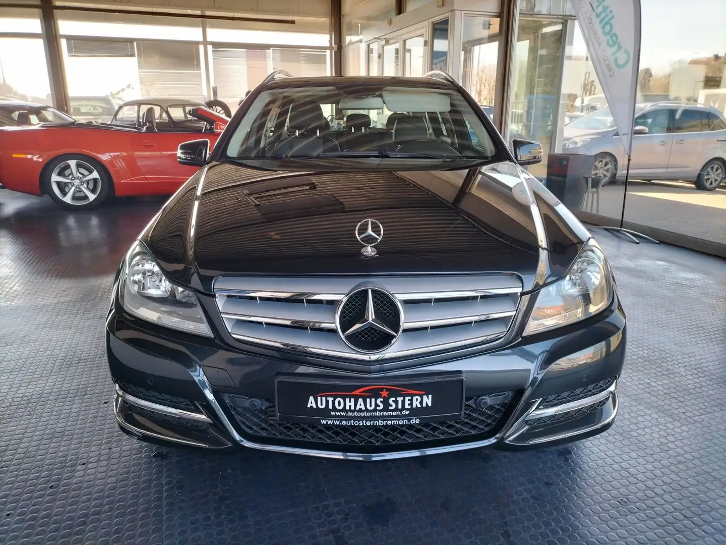 Mercedes-Benz C 180 C -Klasse T-Modell C 180 T CGI BlueEfficiency Schwarz - 2