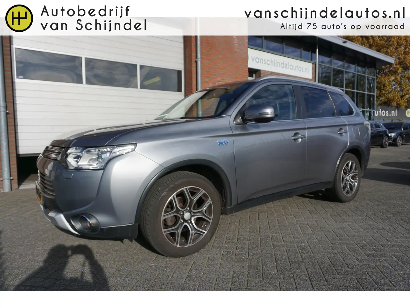 Mitsubishi Outlander 2.0 PHEV LIMITED EDITION X-LINE ORIGINEEL NEDERLAN Grijs - 1