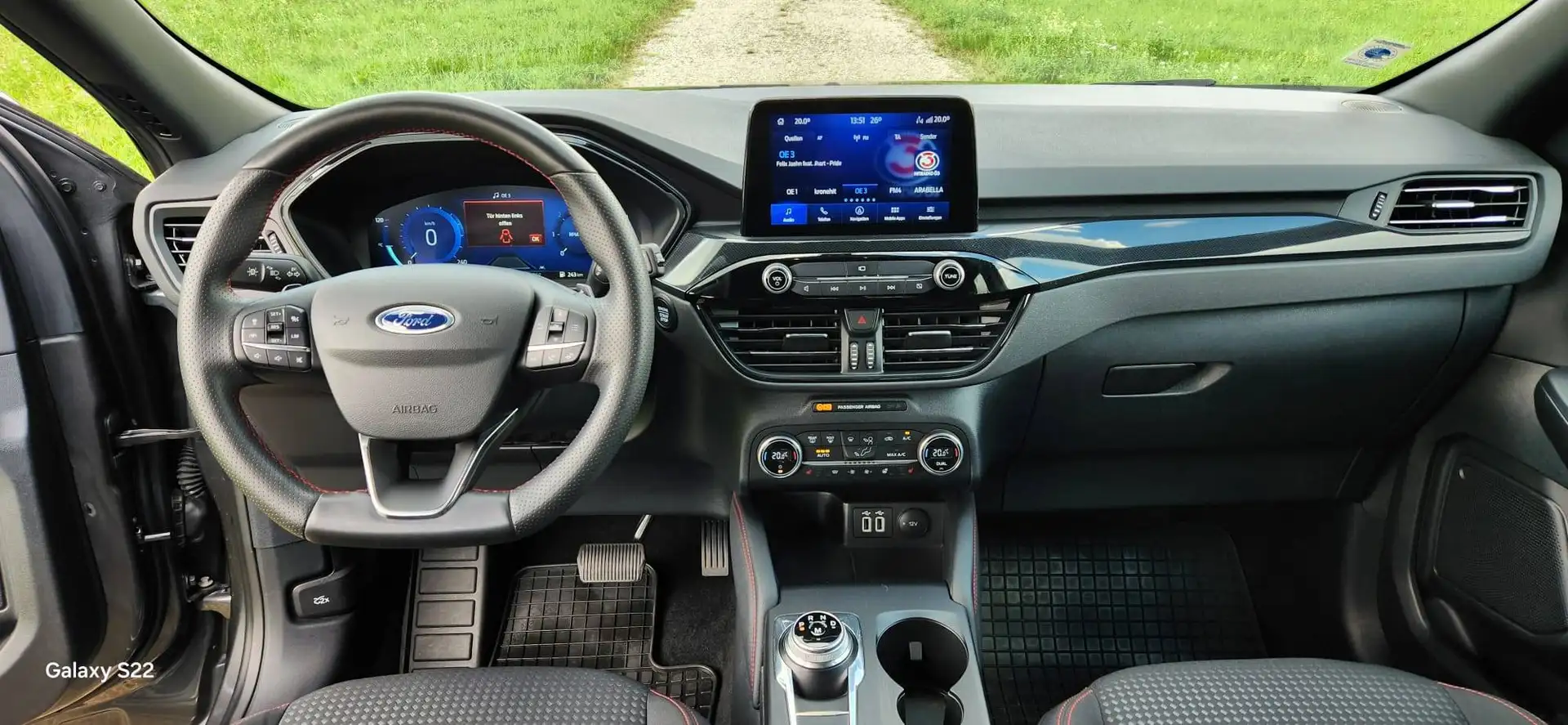 Ford Kuga Kuga 1,5 EcoBlue ST-Line Aut. ST-Line Grau - 1