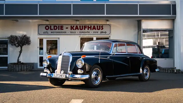 Mercedes-Benz 300