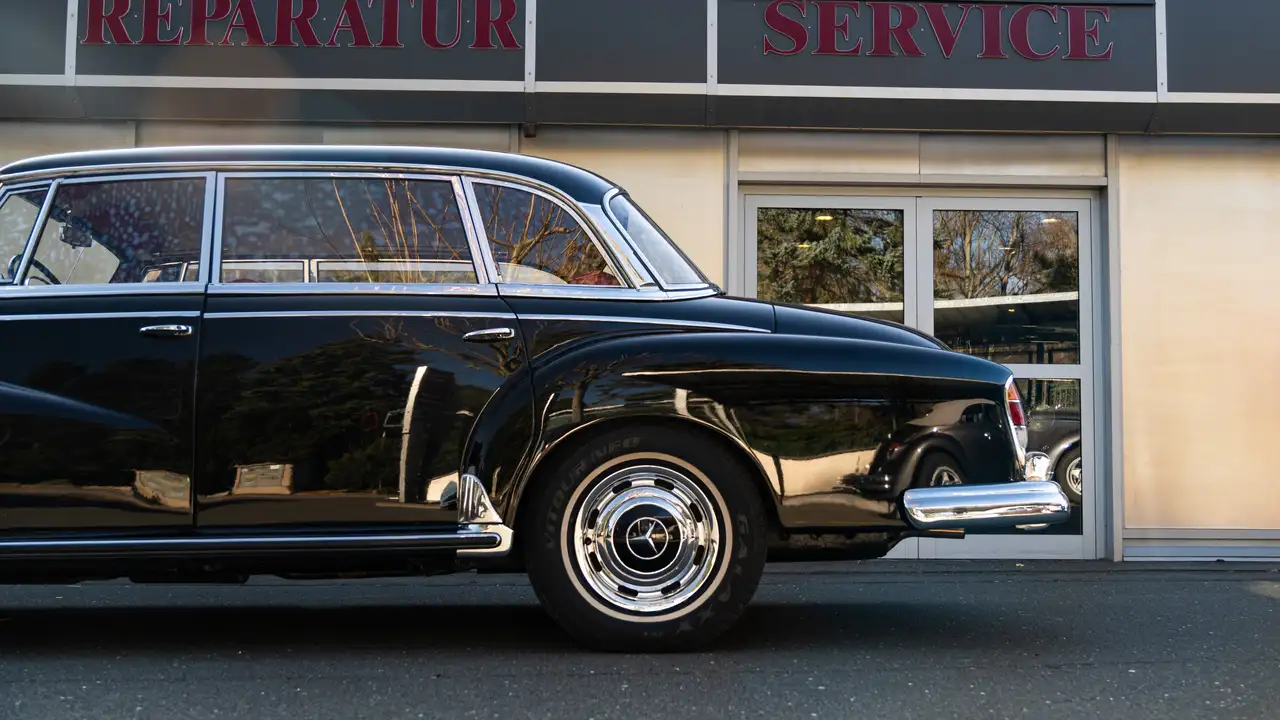 Mercedes-Benz 300 Adenauer W189 300D, foto 4