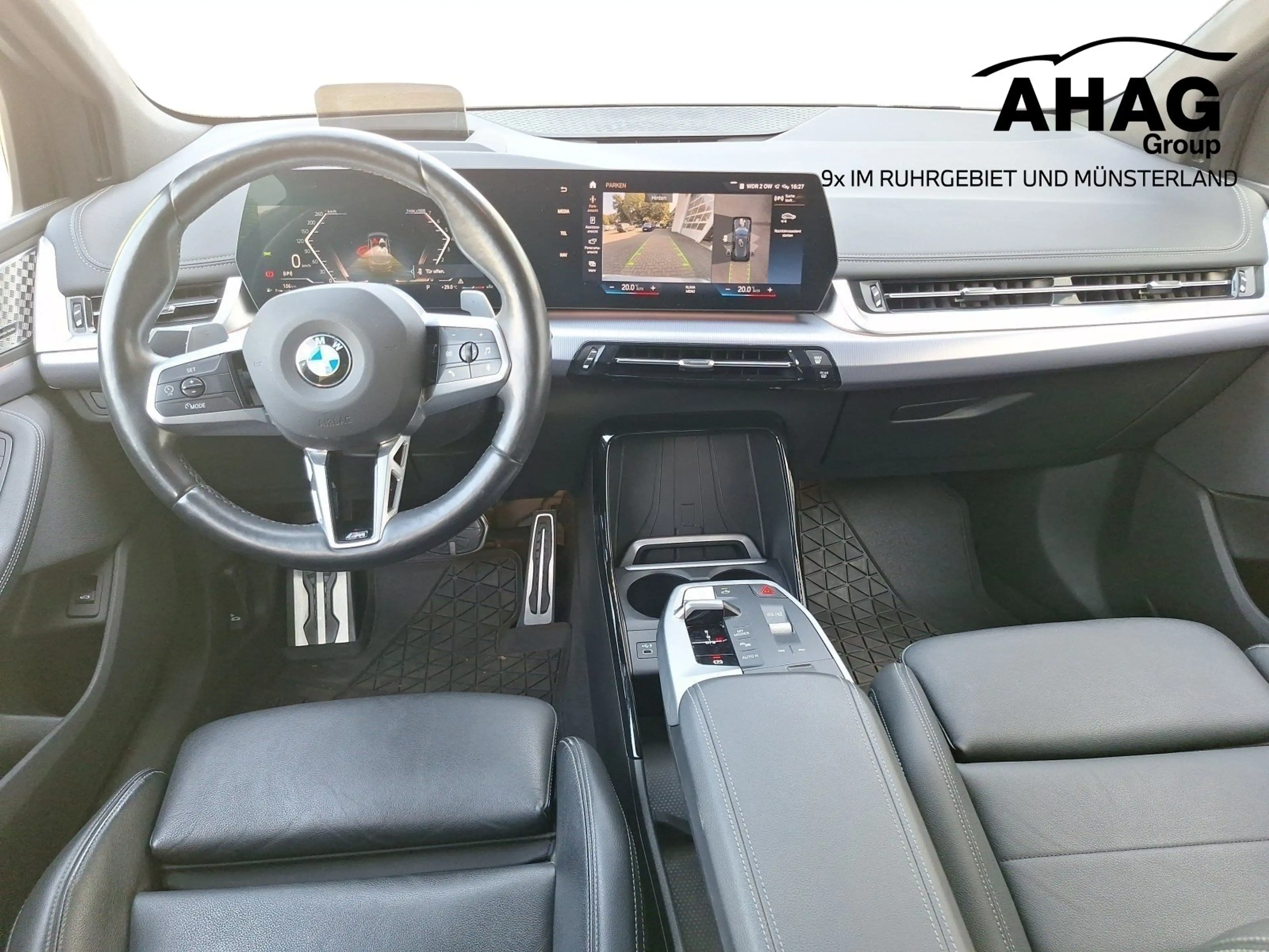 BMW 223 i Active Tourer — photo 9