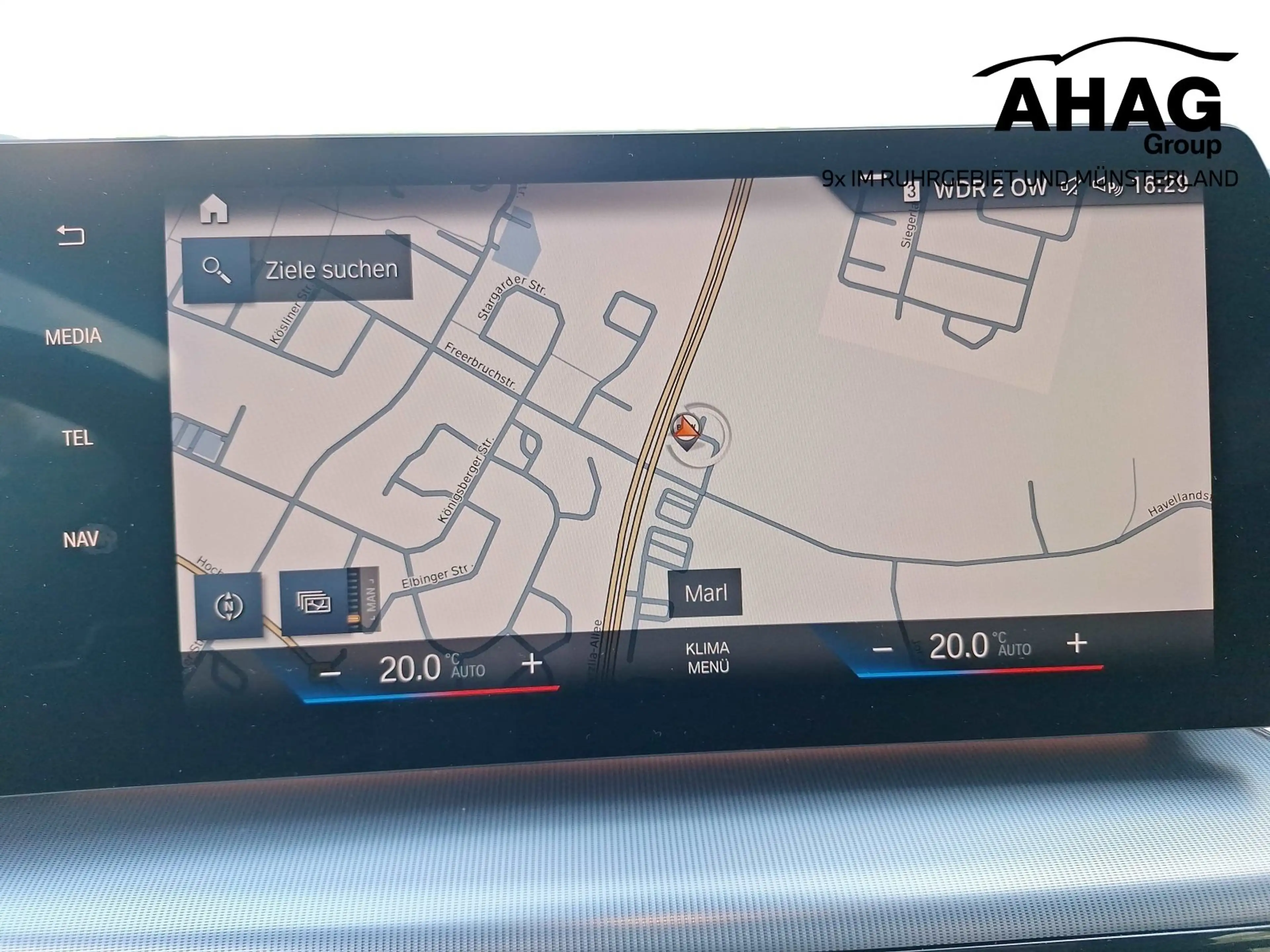 BMW 223 i Active Tourer — photo 11