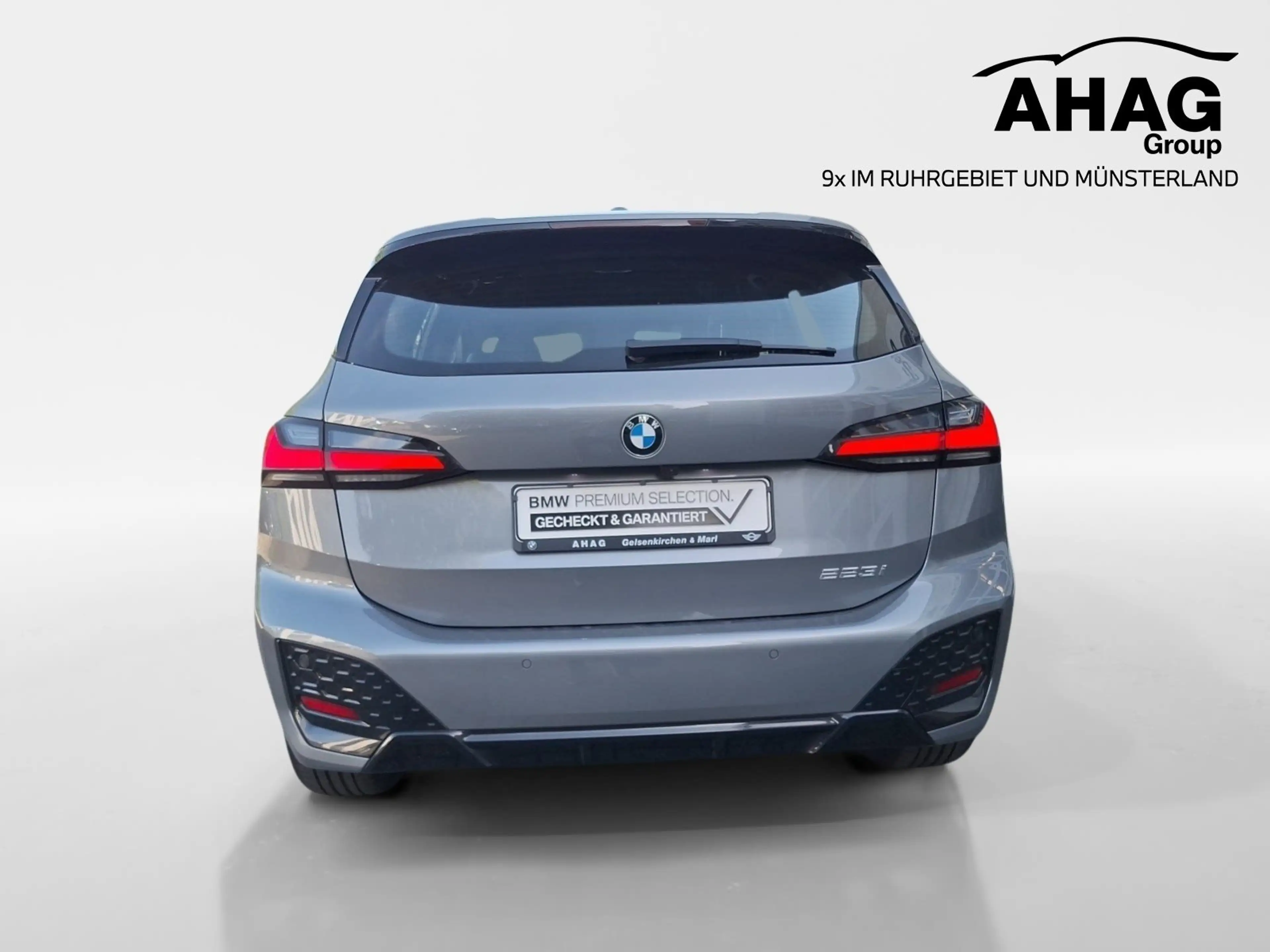 BMW 223 i Active Tourer — photo 5