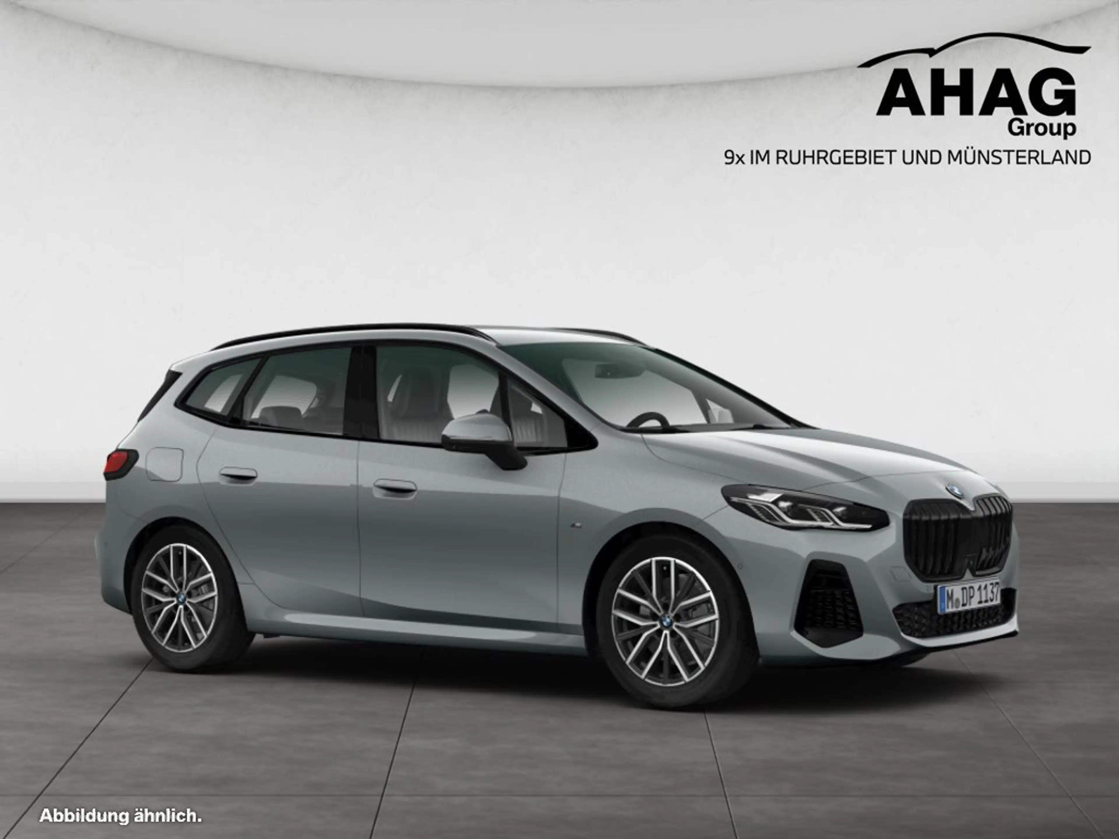 BMW 223 i Active Tourer — photo 9