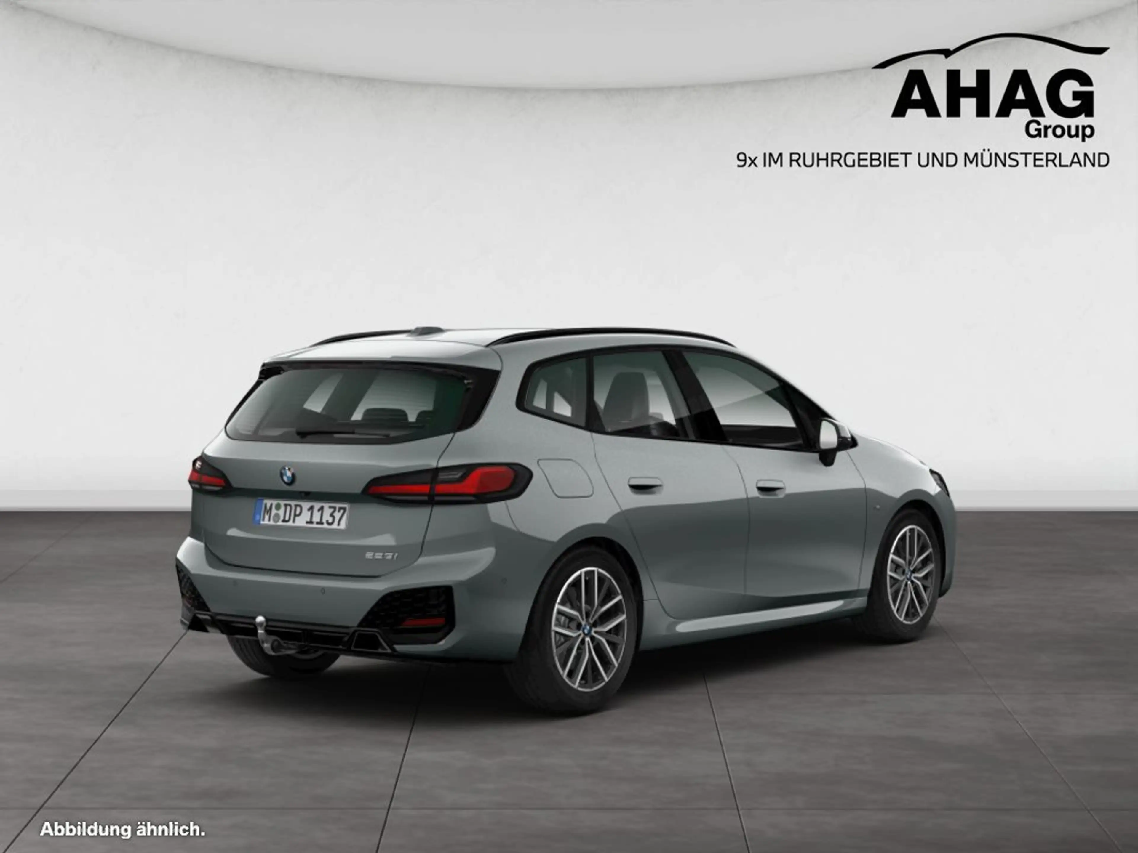 BMW 223 i Active Tourer — photo 2