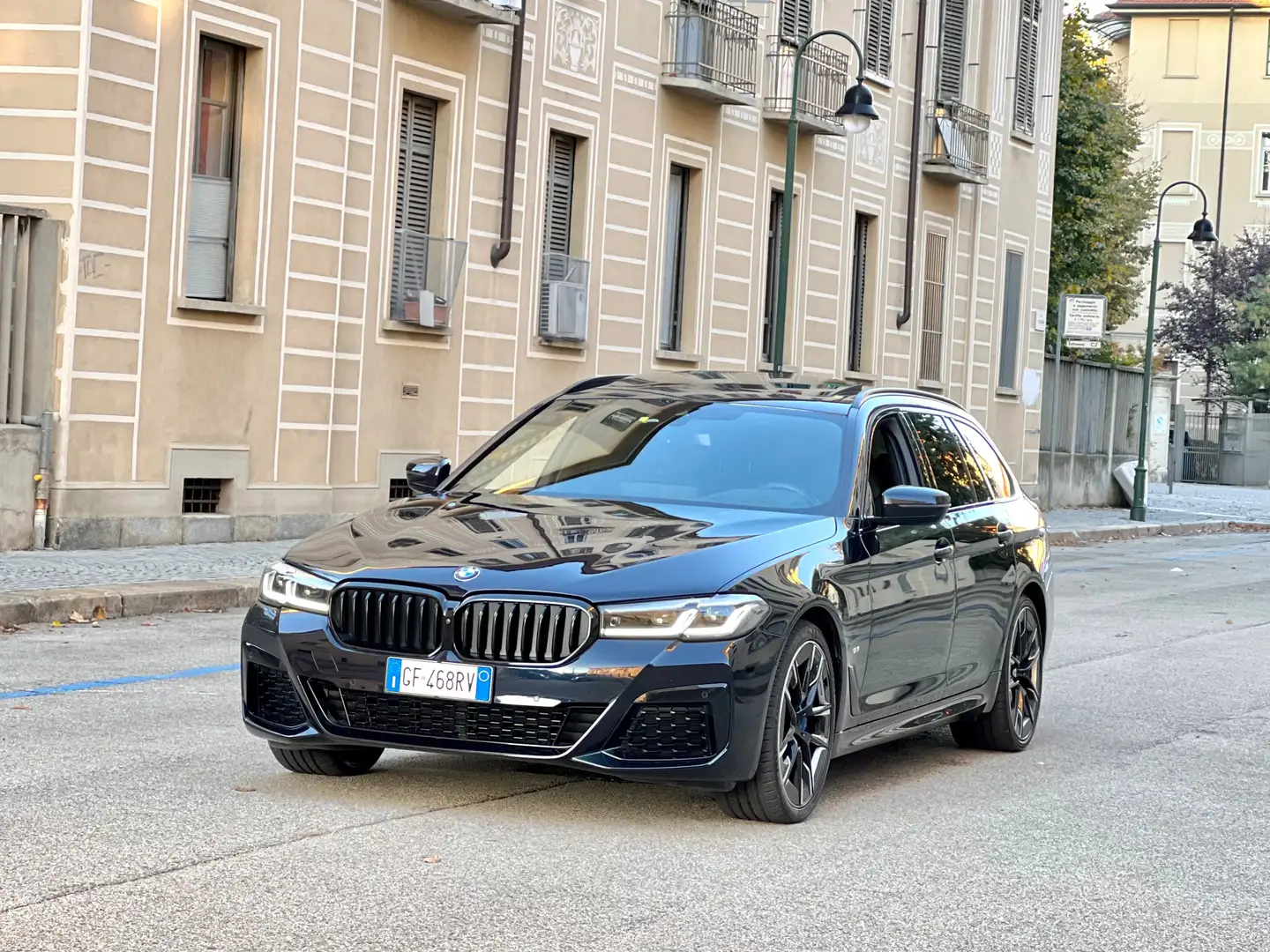 BMW 540 d MHEV 48V 340cv aut.8 xDrive Touring MSport FULL! Чорний - 1