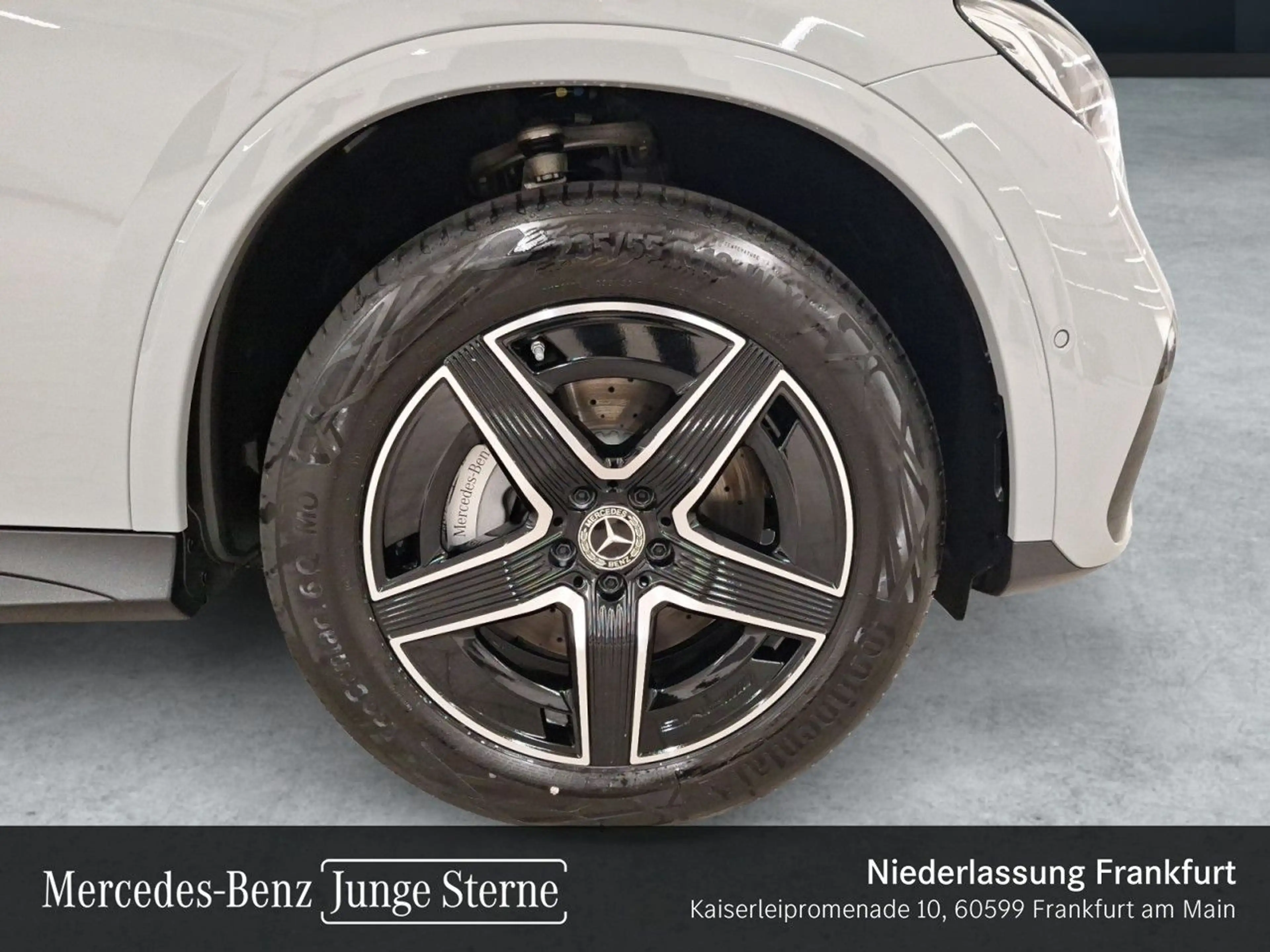 Mercedes-Benz GLC 300 e 4M AMG+NIGHT+AHK+LED+KAMERA+TOTW+KEYLESS — photo 3