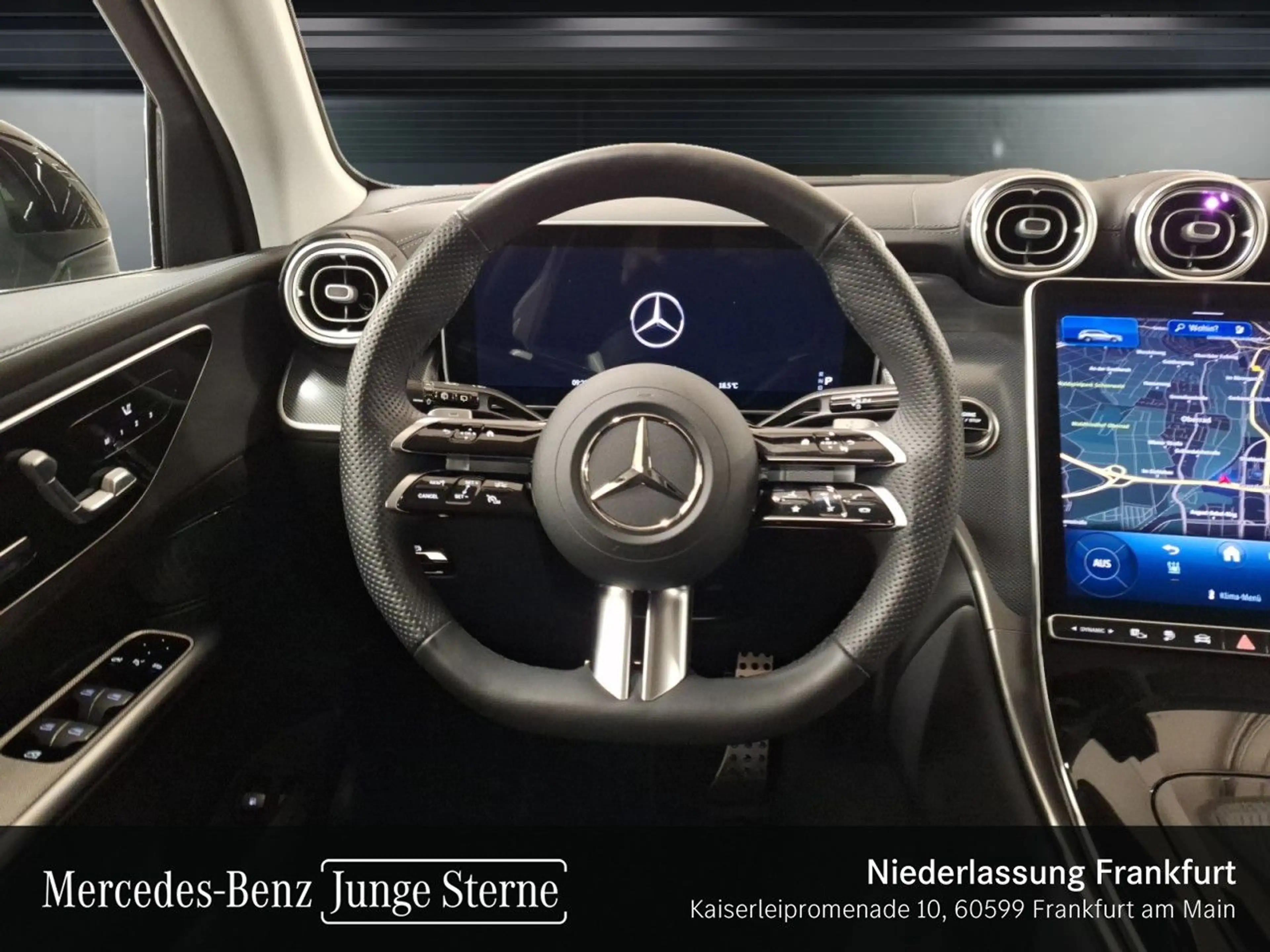 Mercedes-Benz GLC 300 e 4M AMG+NIGHT+AHK+LED+KAMERA+TOTW+KEYLESS — photo 15