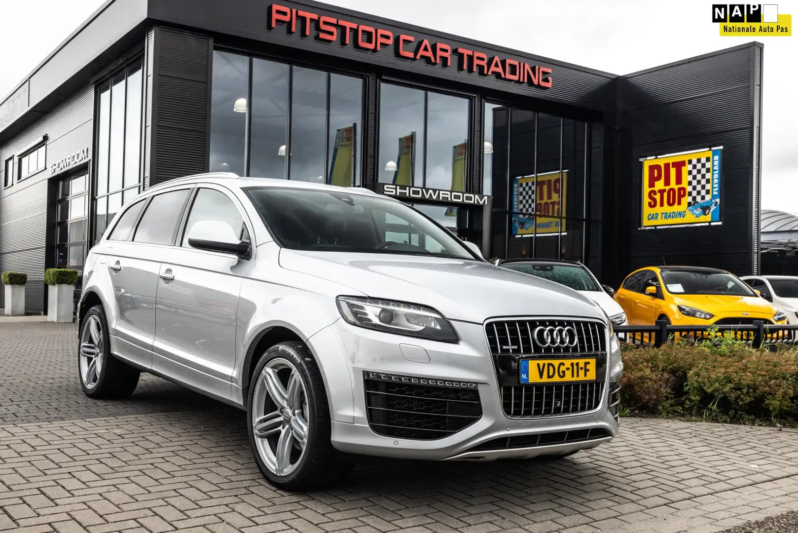 Audi Q7 4.2 V8, 340pk, V12-Pakket, Grijs kenteken Marge! Grau - 1
