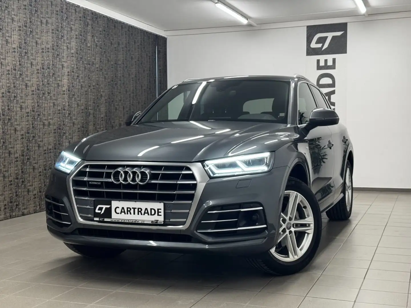 Audi Q5 2.0 TDI 40 TDI sport quattro 2x S-LINE Grau - 1