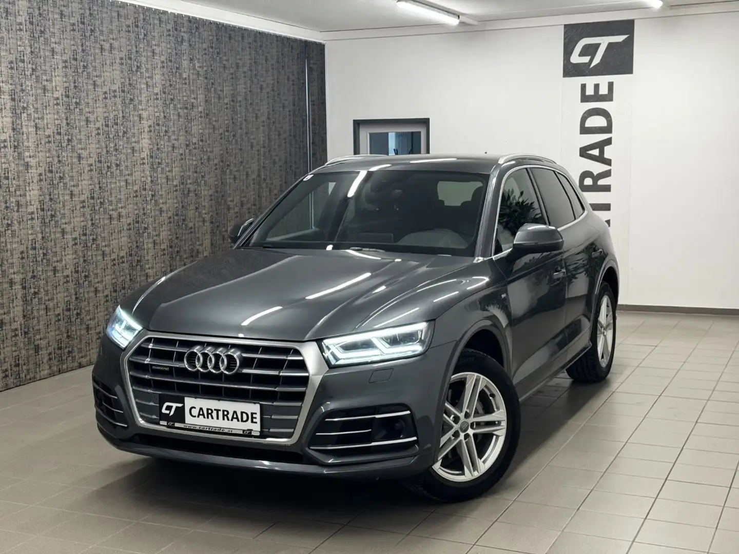 Audi Q5 2.0 TDI 40 TDI sport quattro 2x S-LINE Grau - 2