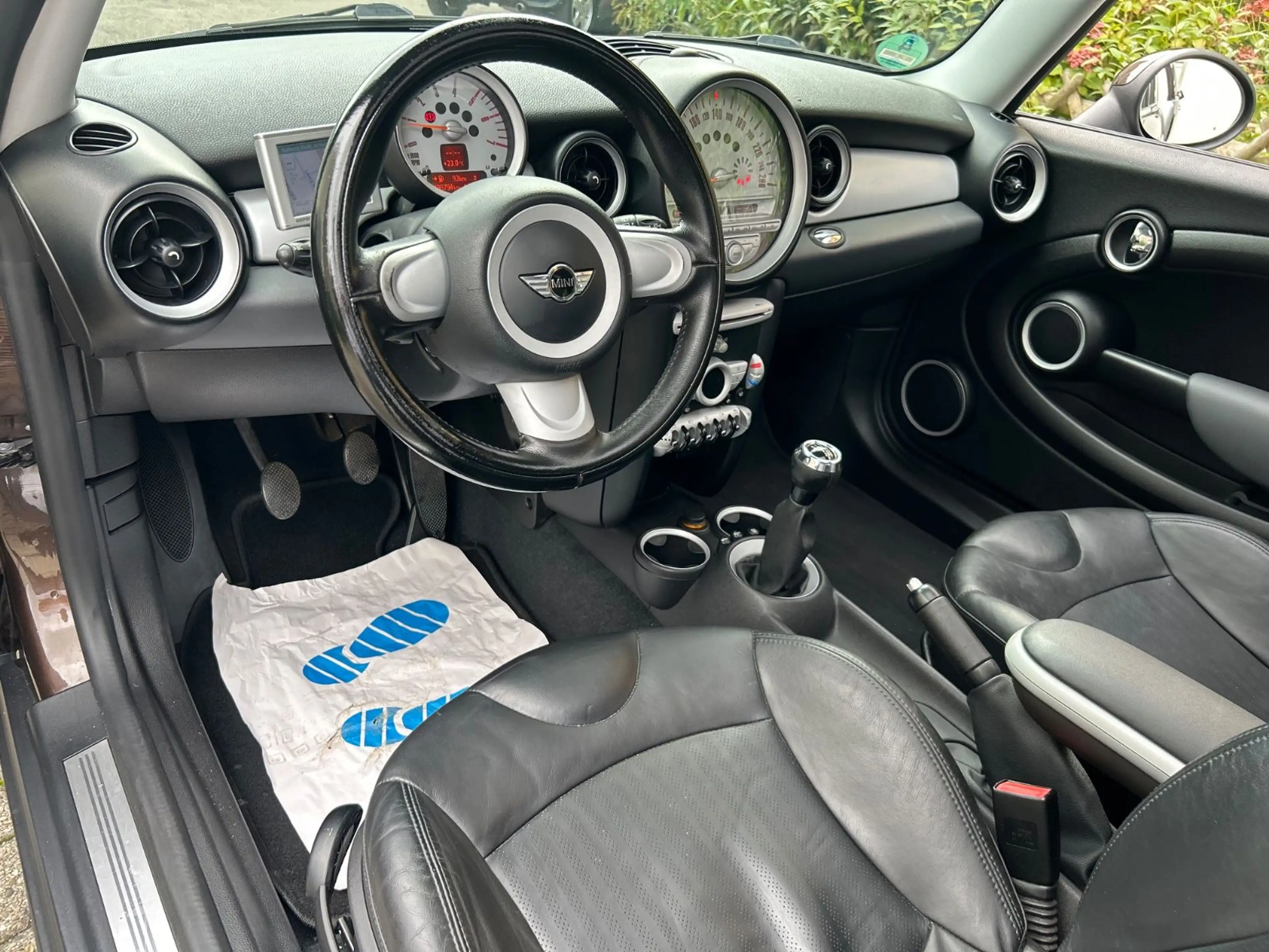 MINI Cooper D Clubman Cooper D, *NAVI, PANORAMA, PDC* — photo 11