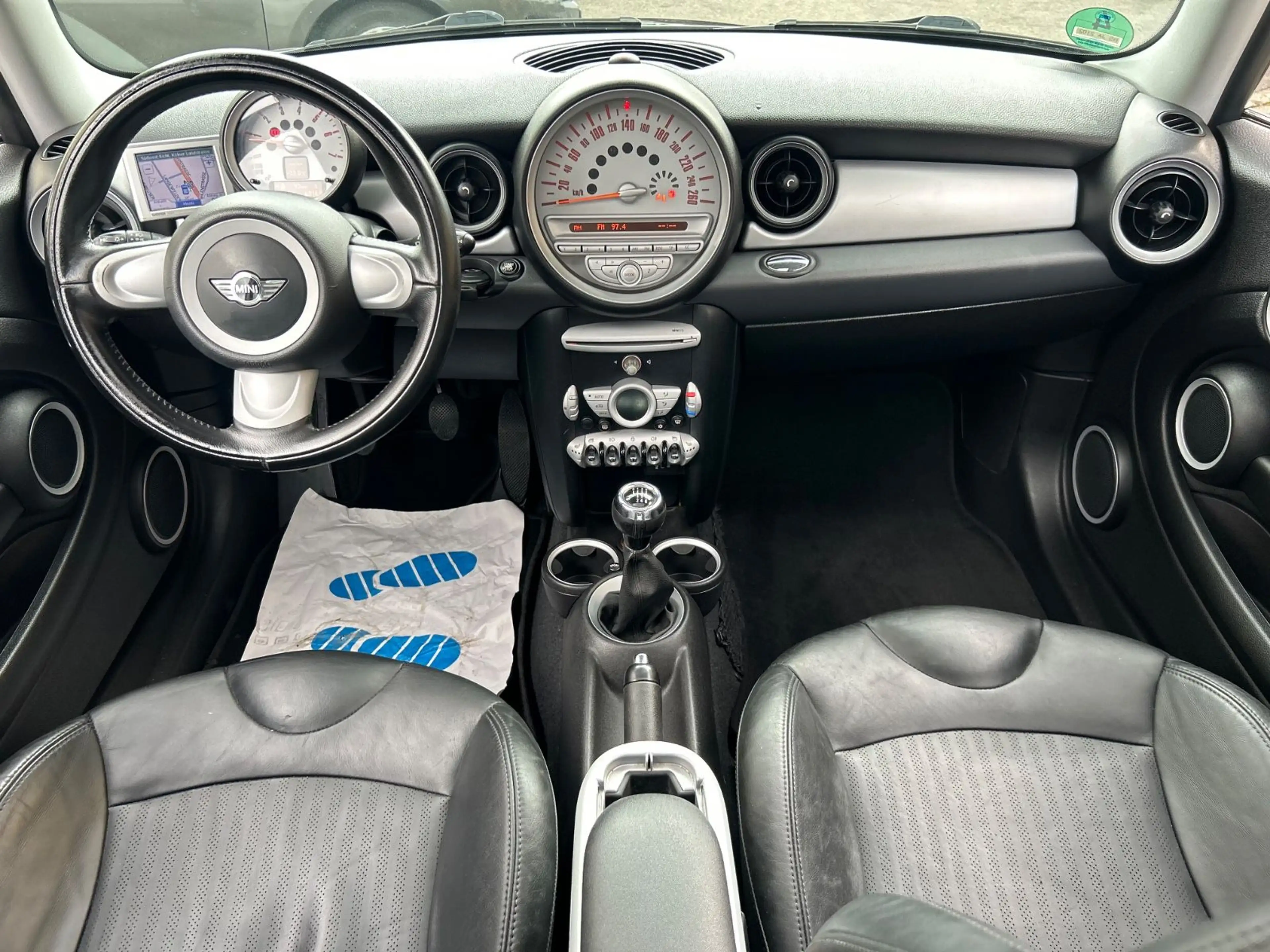 MINI Cooper D Clubman Cooper D, *NAVI, PANORAMA, PDC* — photo 15