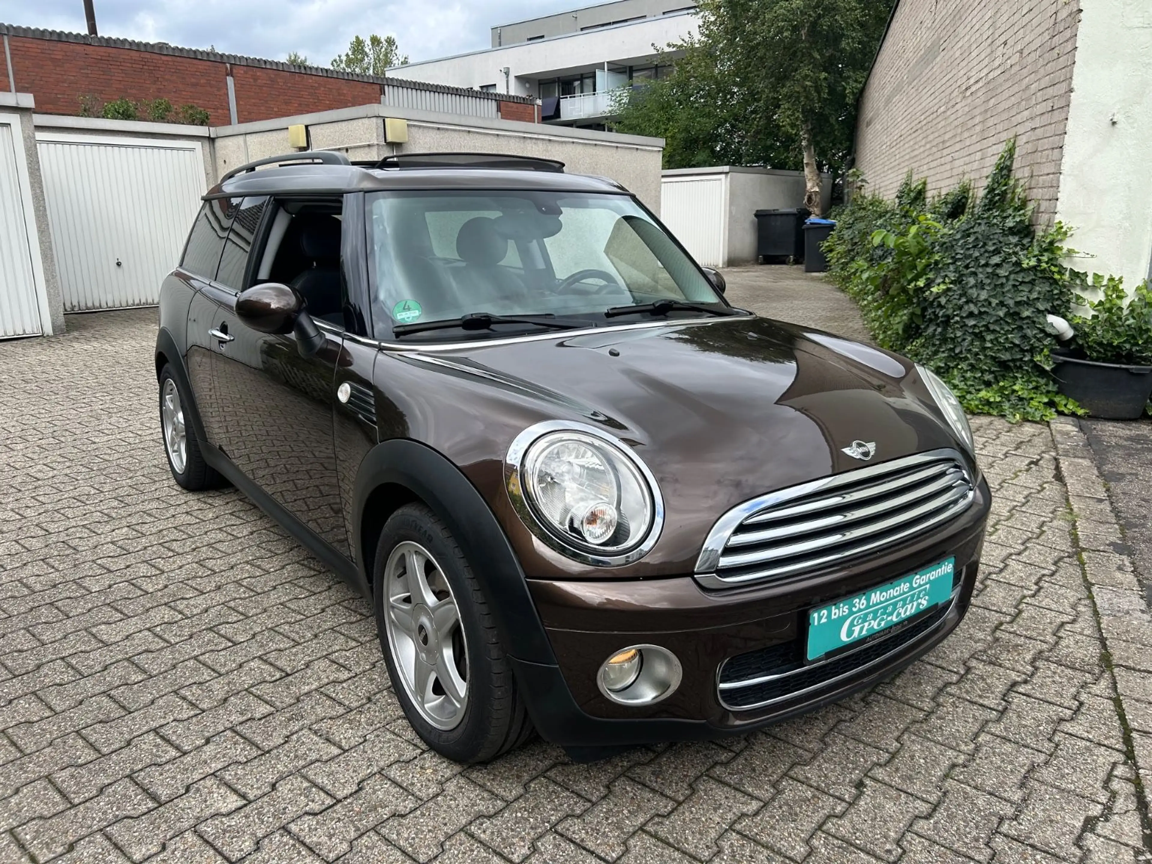 MINI Cooper D Clubman Cooper D, *NAVI, PANORAMA, PDC* — photo 3