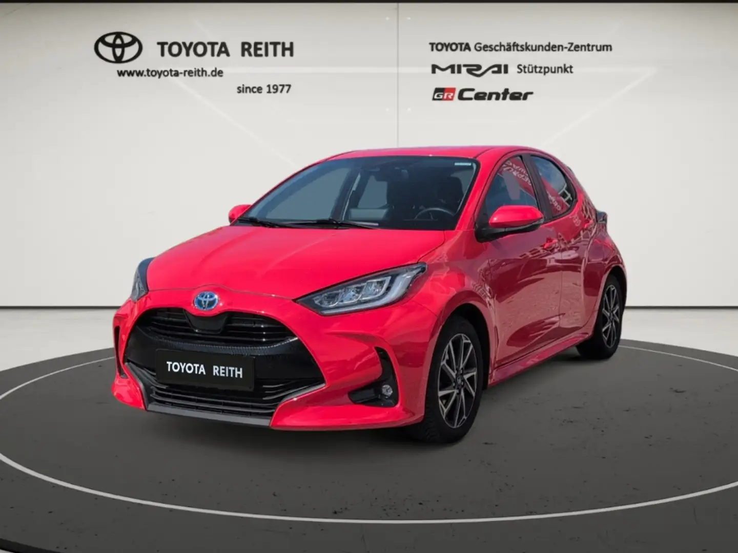 TOYOTA Yaris