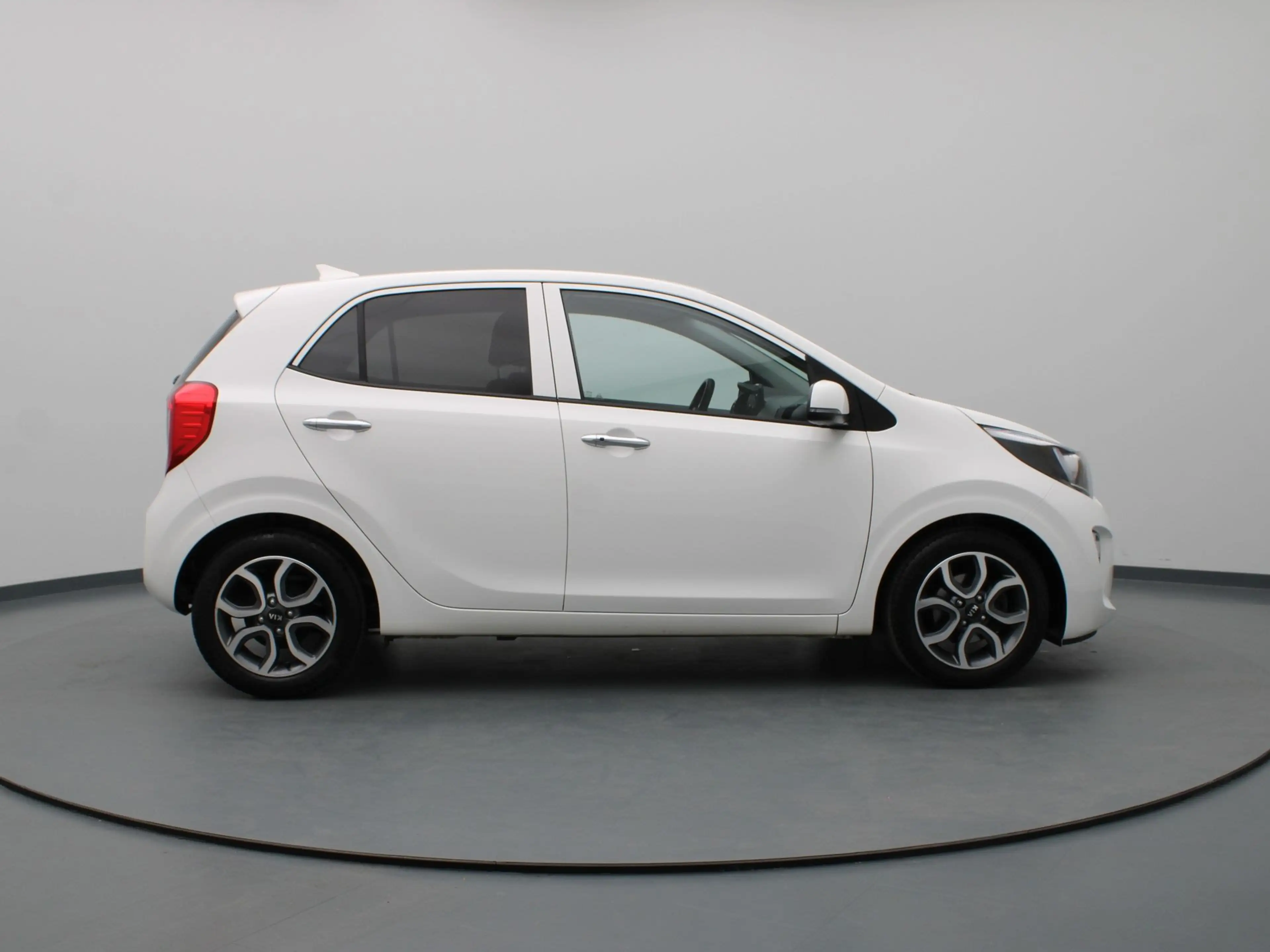 Kia Picanto DPi 67pk DynamicPlusLine Airco | Camera | Cruise | — photo 24