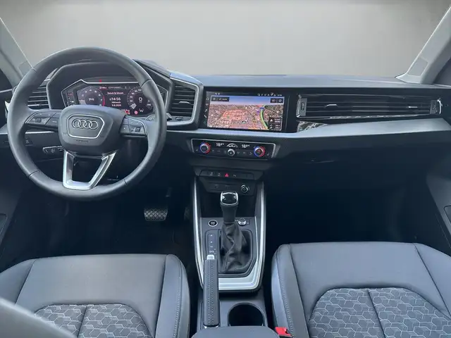 Audi A1 view 8