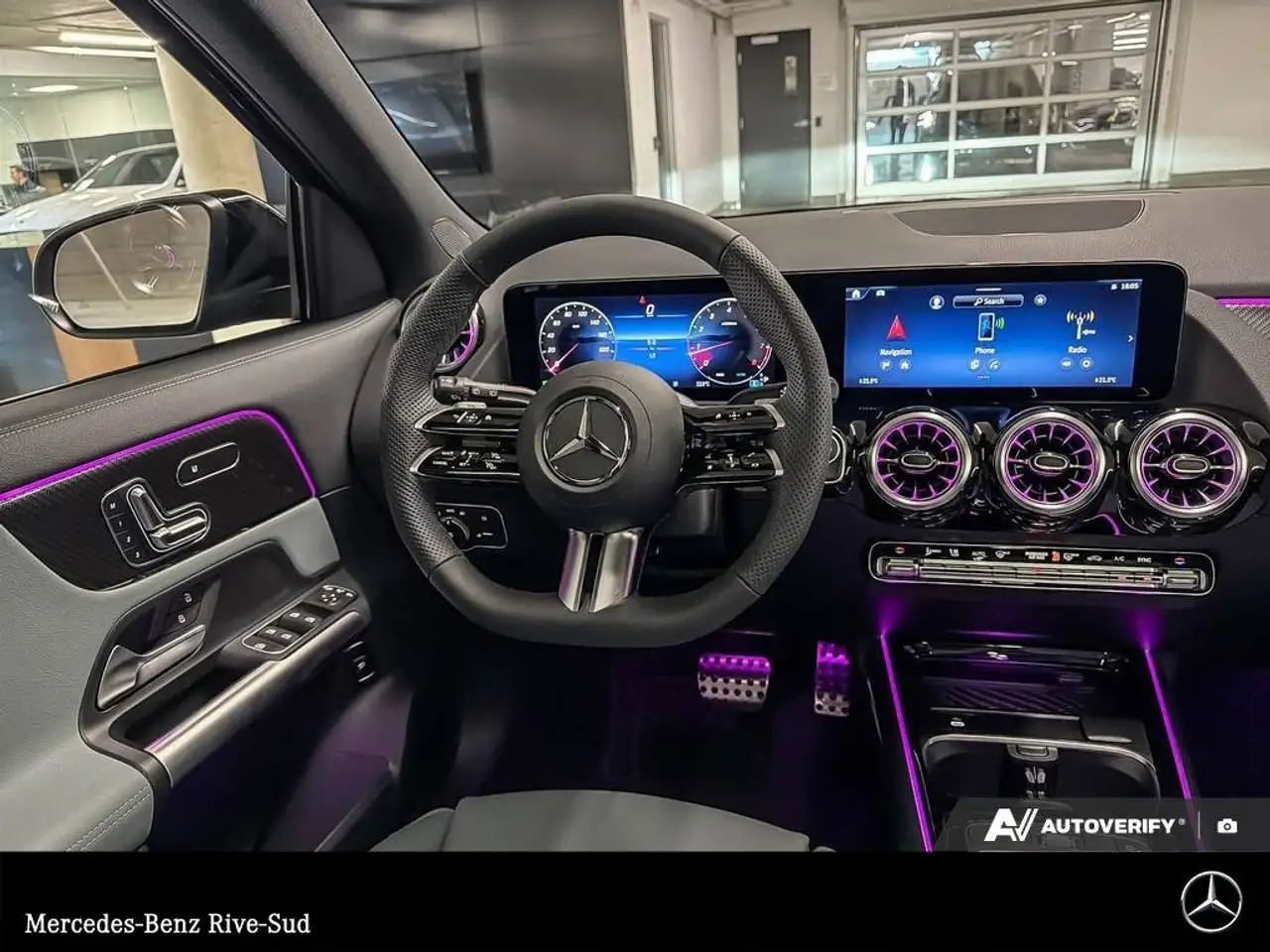 Mercedes-Benz GLA снимка Mercedes-Benz GLA