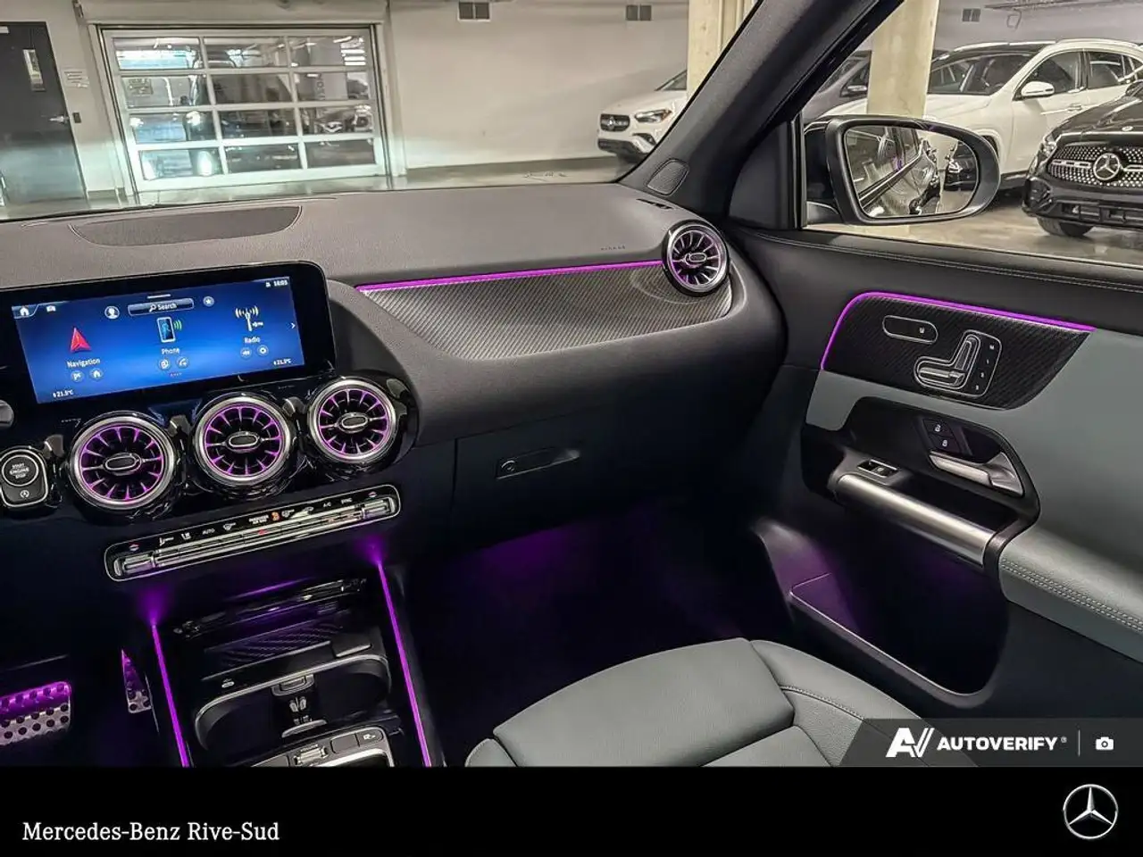 Mercedes-Benz GLA снимка Mercedes-Benz GLA