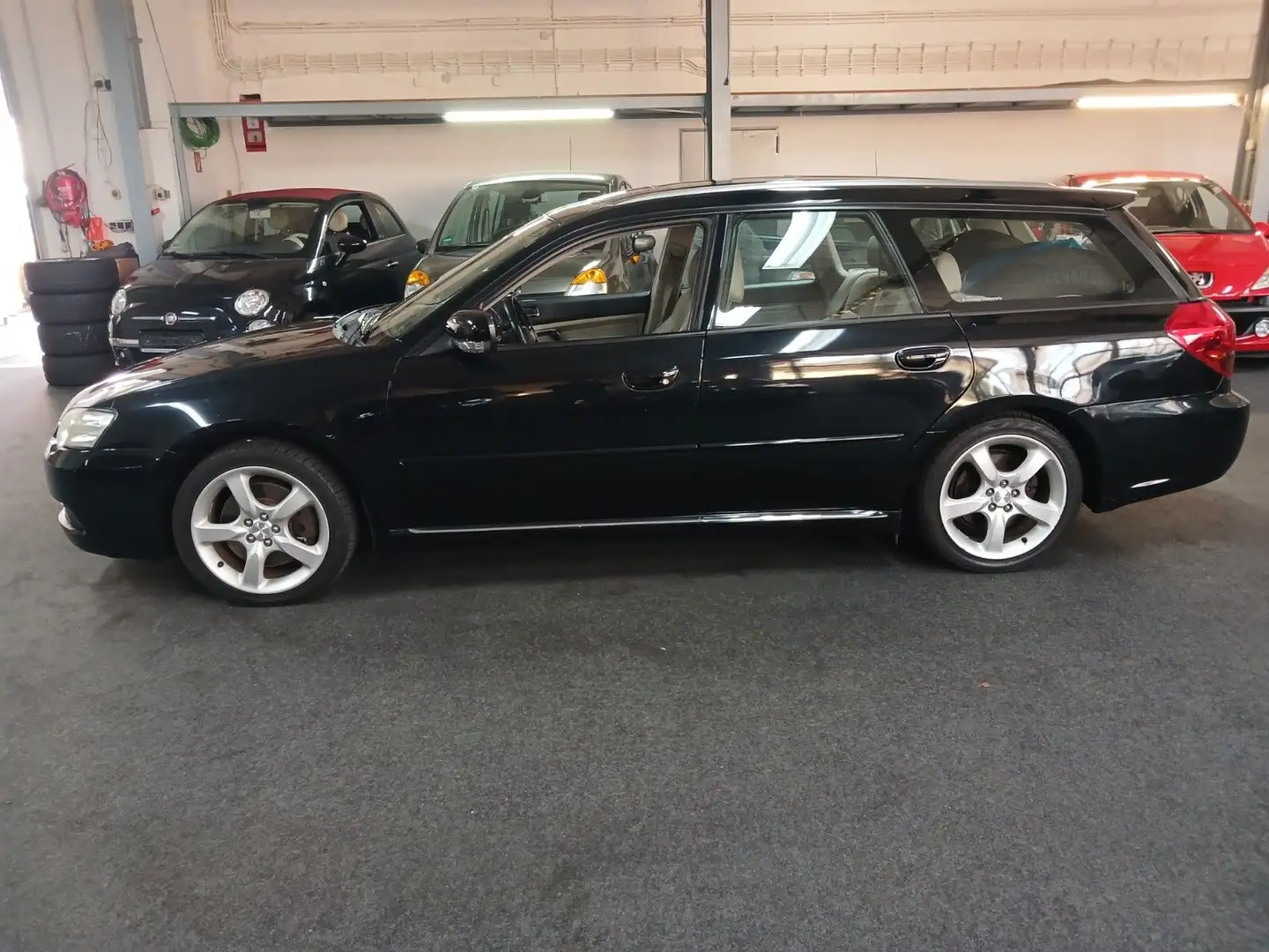 Subaru Legacy Kombi/ Outback 3.0 R HU NEU 3/28 Schwarz - 2