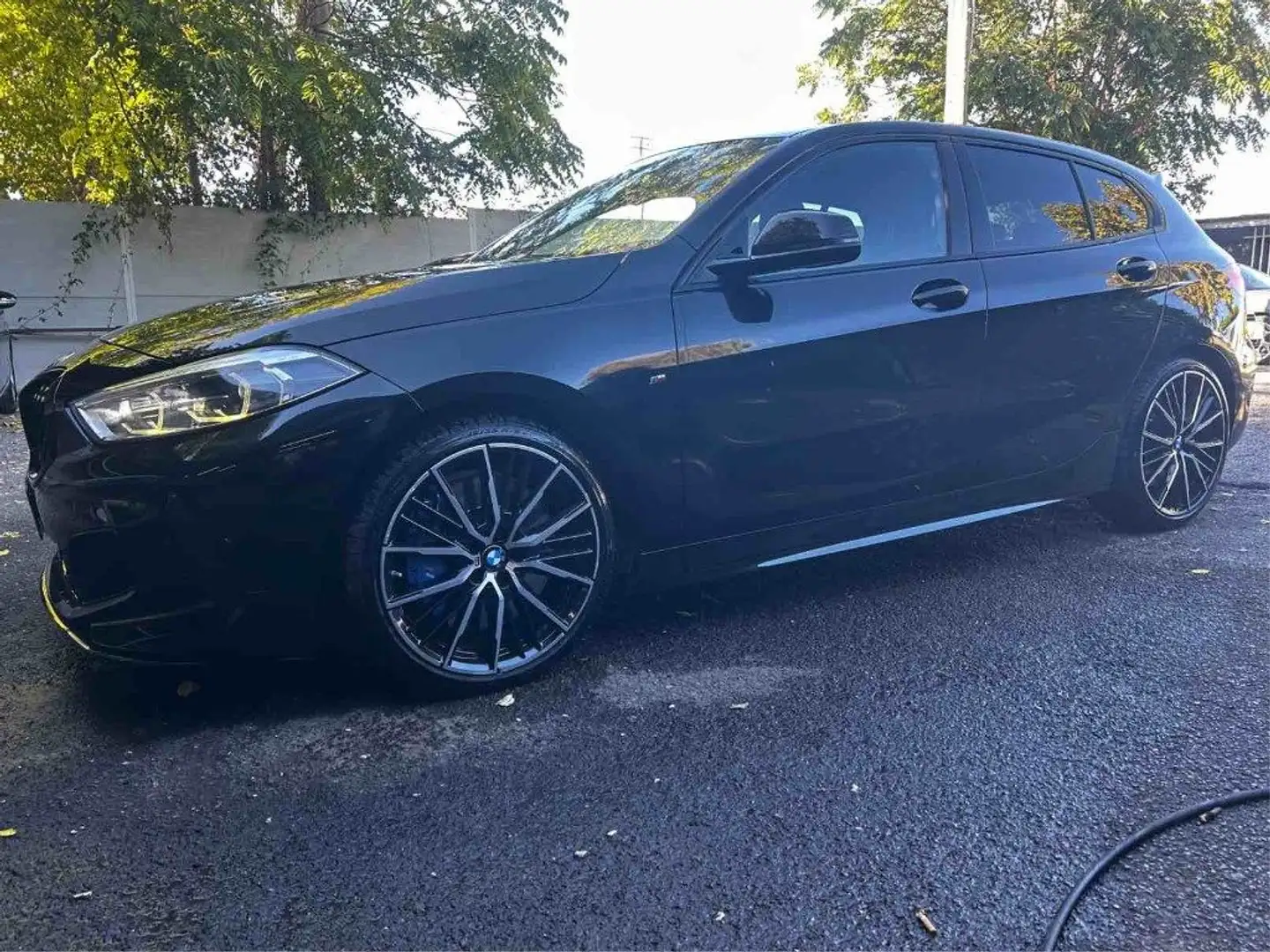 BMW 135 M135 i xDrive Schwarz - 1