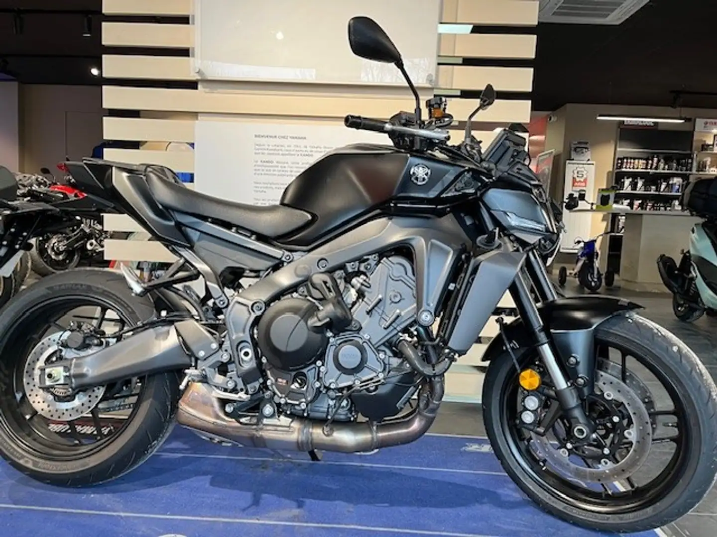 Yamaha MT-09 - 2