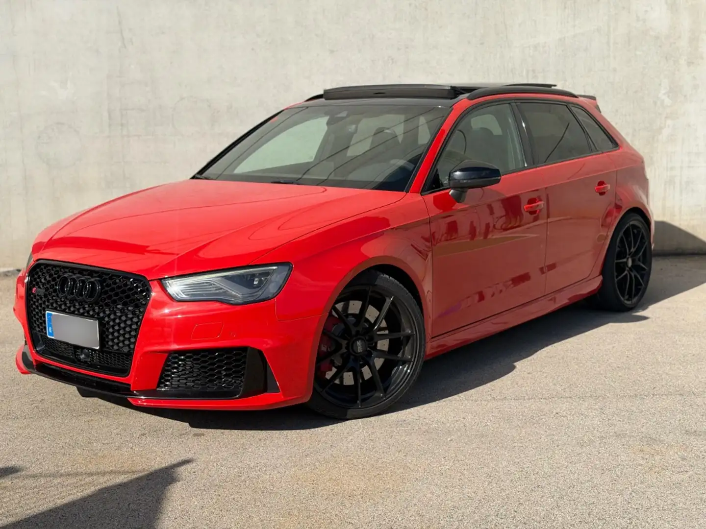 Audi RS3 Sportback 2.5 TFSI quattro S-Tronic Rojo - 1