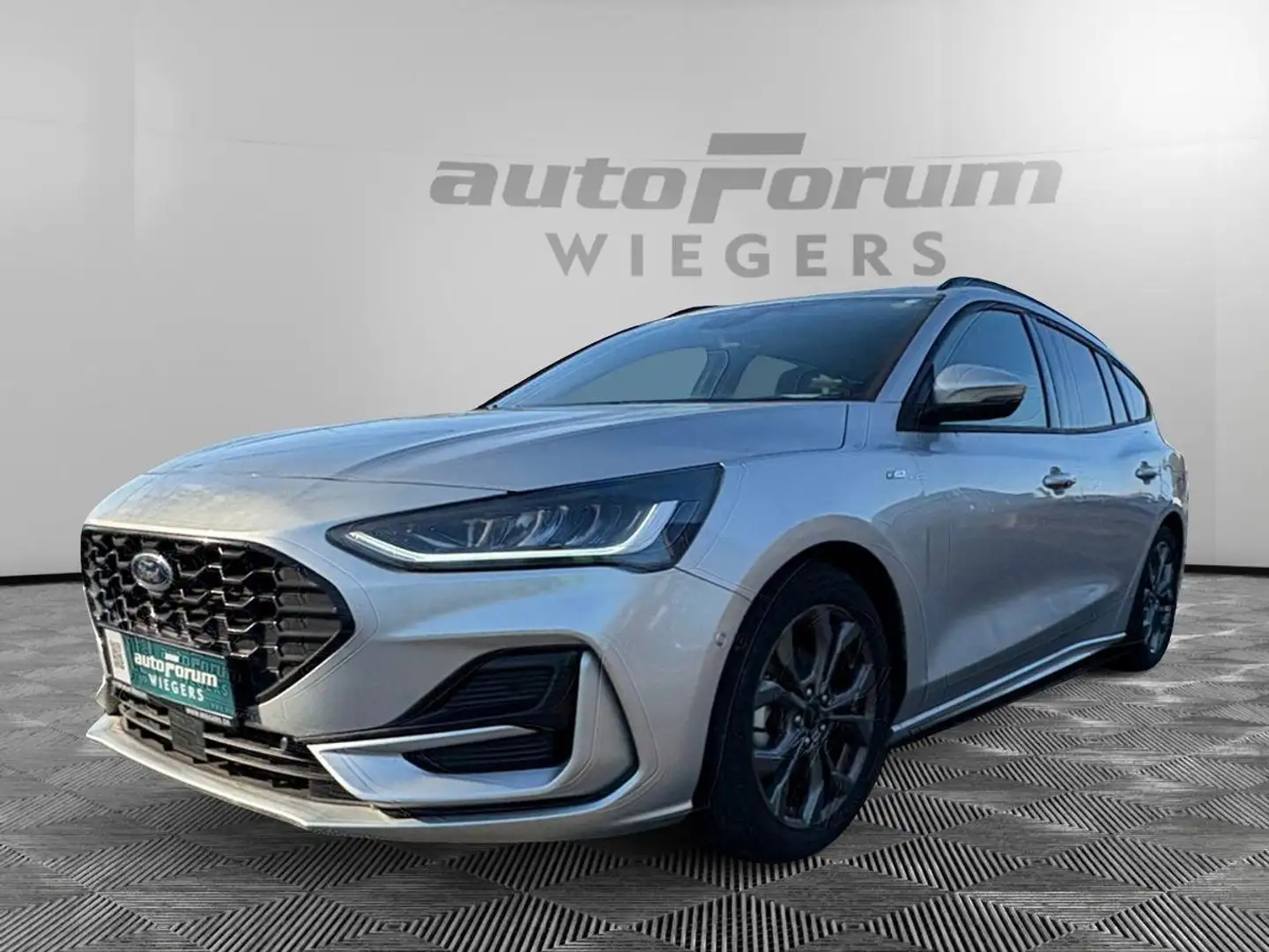 Ford Focus Turnier 1.0 MHEV ST-Line Aut.+Navi+Kamera+ Silber - 2