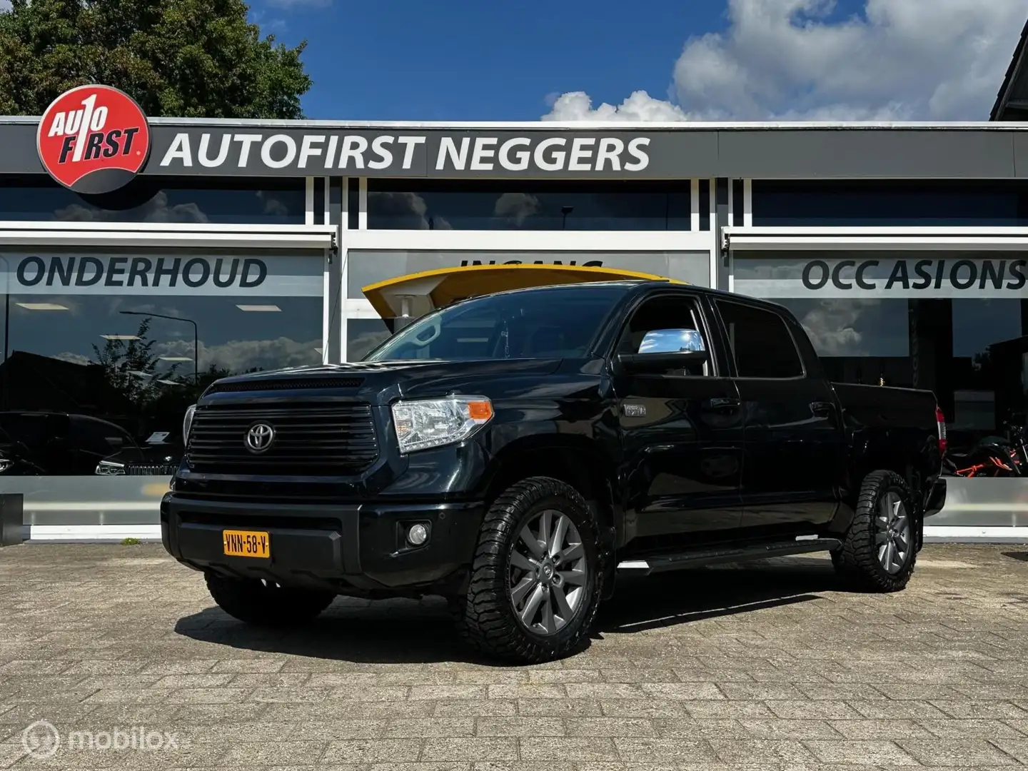 Toyota Tundra 5.7 V8 Crewmax - 1