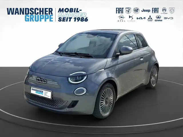 Fiat 500 e Icon 360+Kam.+KeyLess+LED+Navi+SHZ+LM+AUT