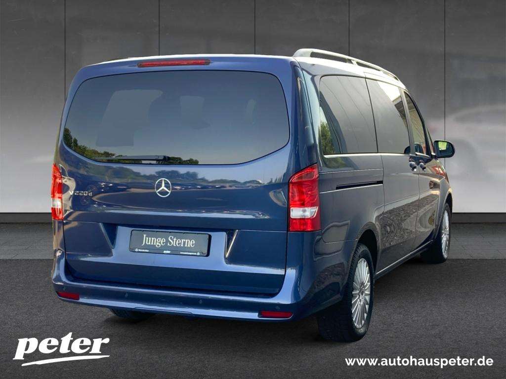 Mercedes-Benz V 220