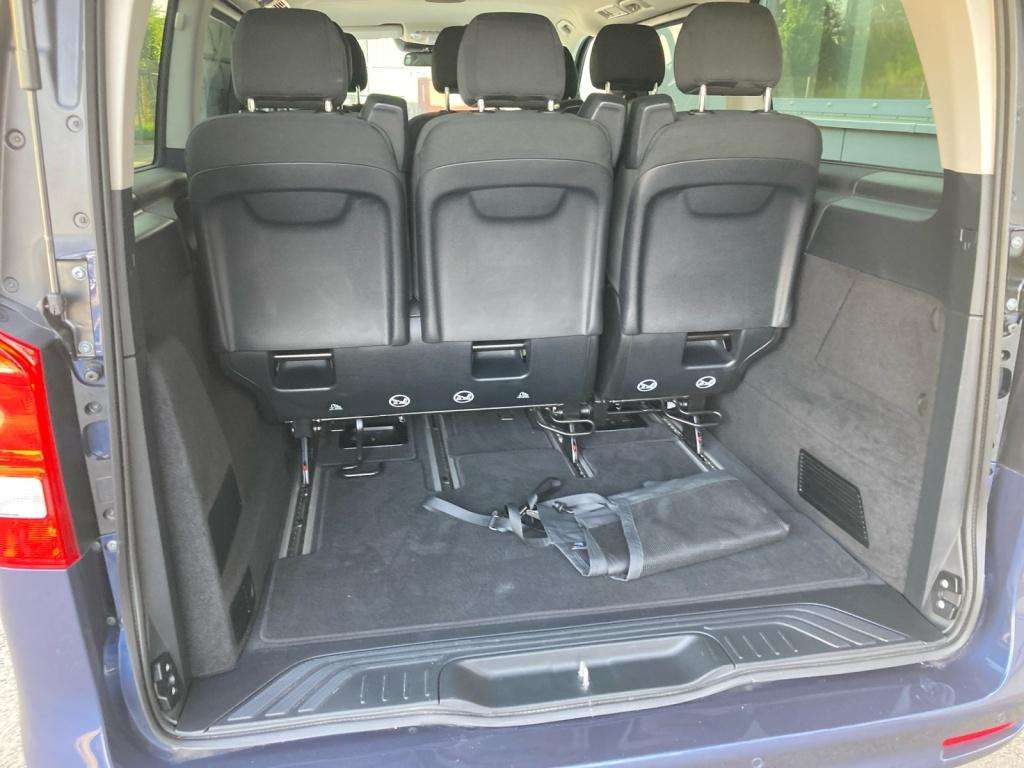 Mercedes-Benz V 220