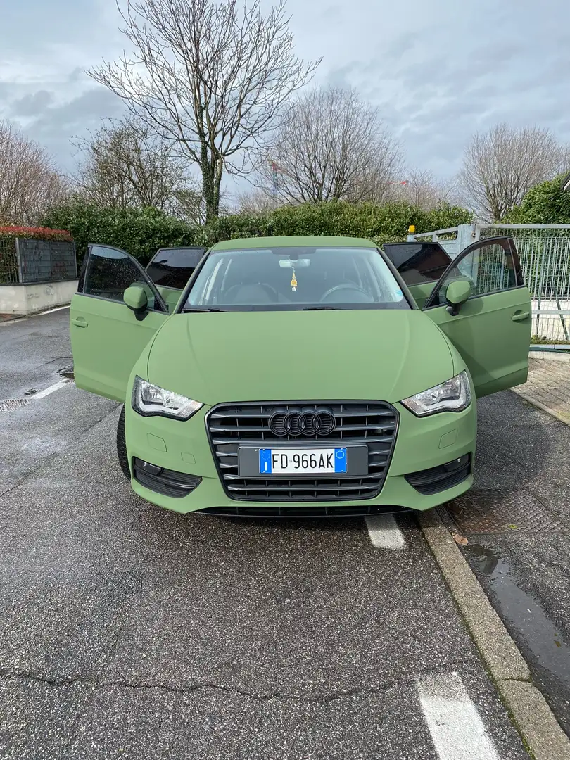 Audi A3 Sportback 1.4 g-tron Ambiente s-tronic Green - 1