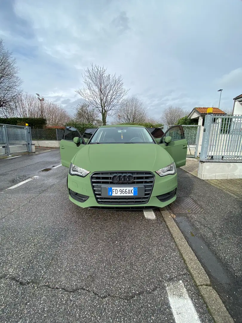 Audi A3 Sportback 1.4 g-tron Ambiente s-tronic Verde - 2